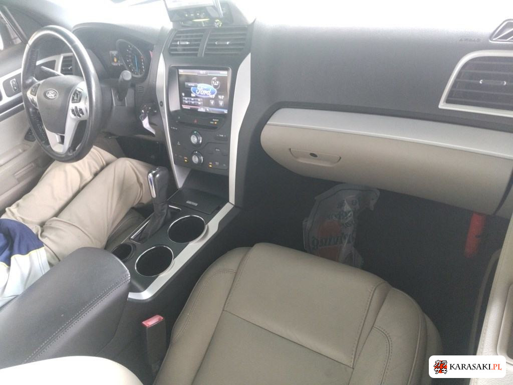 2014 Ford Explorer 5D XLT Eco Boost 5