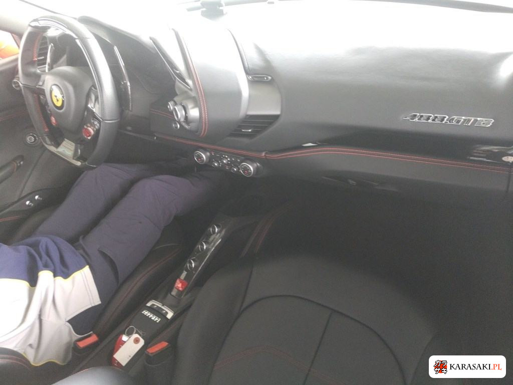 2017 Ferrari 488 GTB Base Grade 5