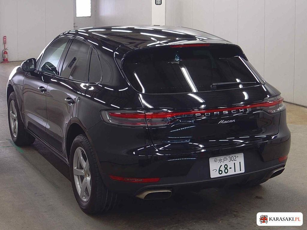 2019 Porsche Macan 4WD Sport Chrono Package 2