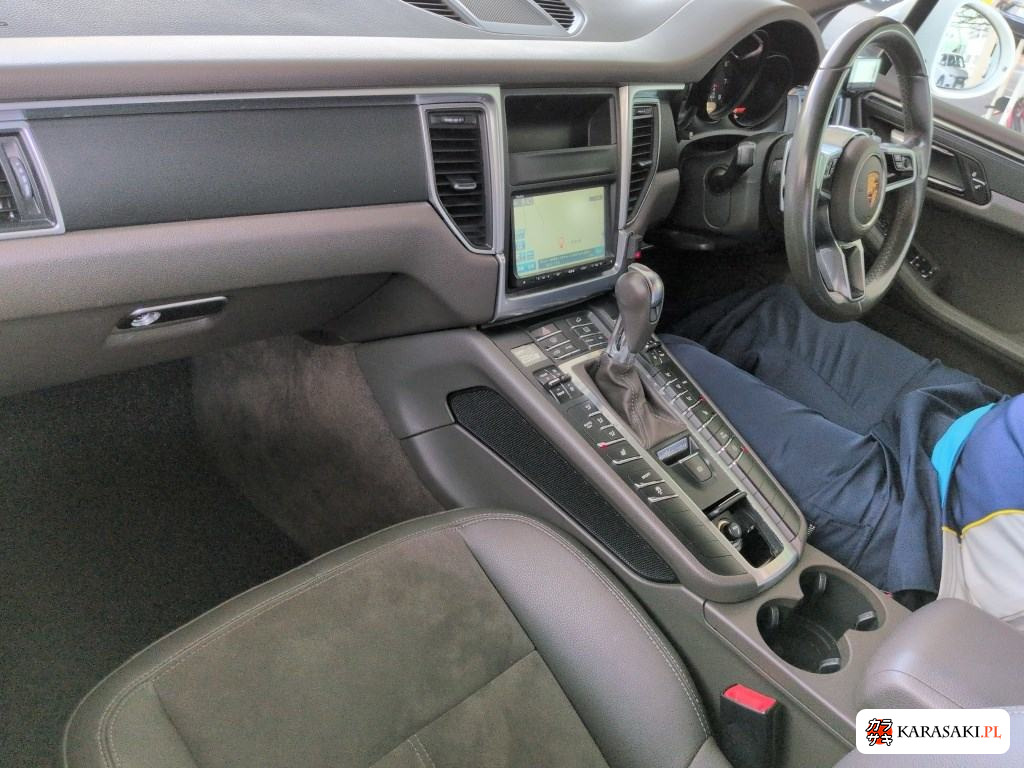 2014 Porsche Macan 4WD 5
