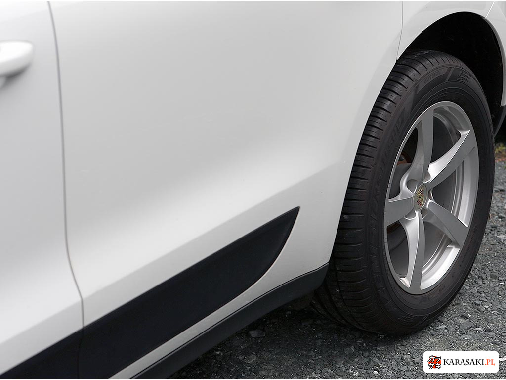 2014 Porsche Macan 4WD 14
