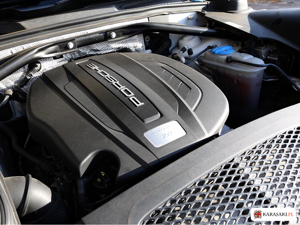 2014 Porsche Macan 4WD 15