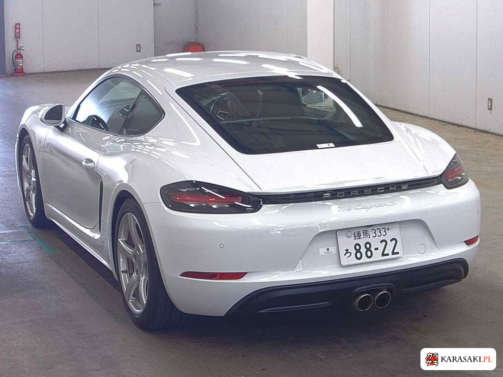 2020 Porsche 718 Cayman 2