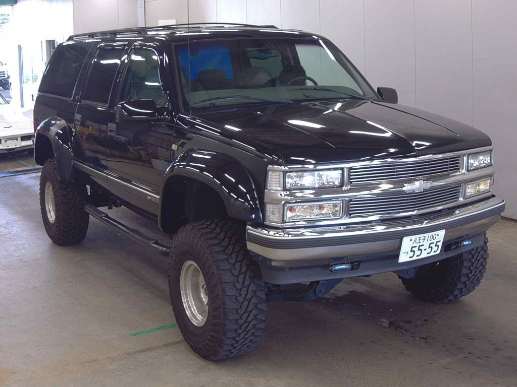 Chevrolet Suburban 1999 z aukcji japońskiej