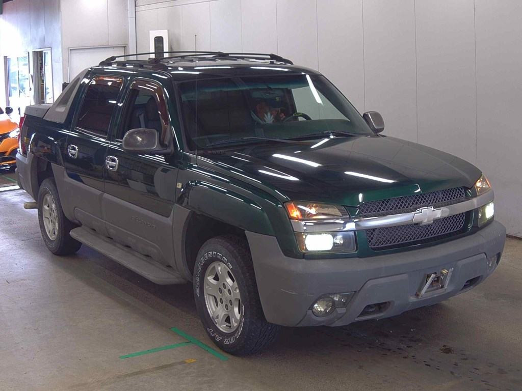 Chevrolet Avalanche 2002 z aukcji japońskiej