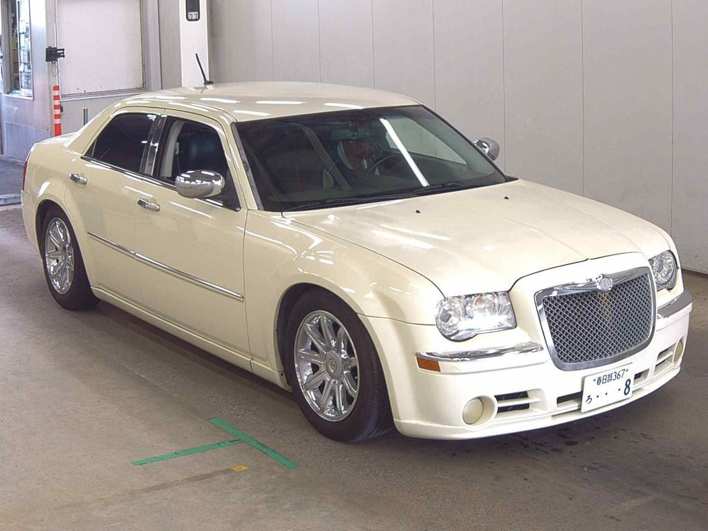 Chrysler 300 2012 z aukcji japońskiej