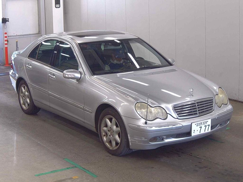 Mercedes-Benz C-Class 2002 z aukcji japońskiej