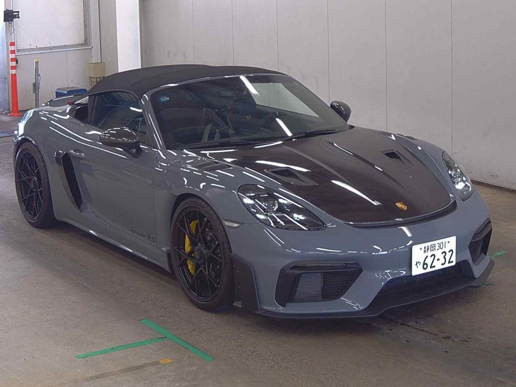 Porsche 718 Spyder 2025 z aukcji japońskiej
