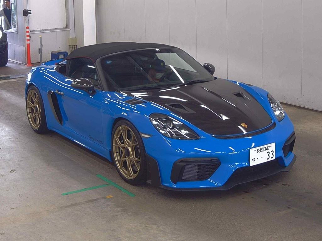 Porsche 718 Spyder 2024 z aukcji japońskiej