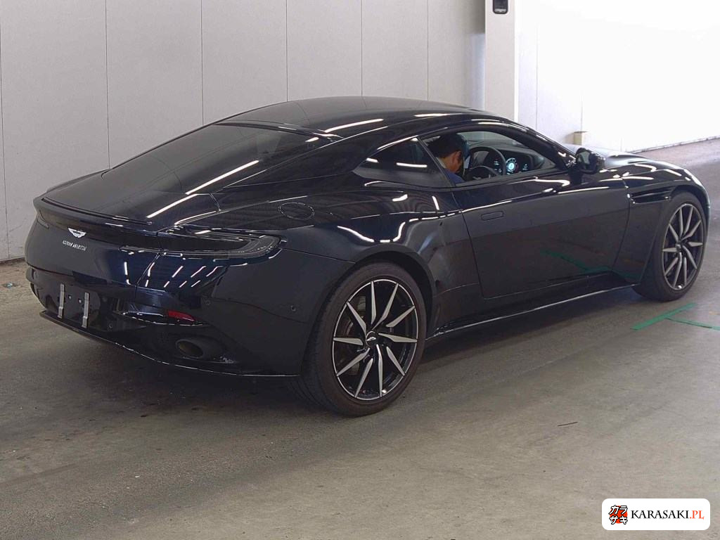 2019 Aston Martin DB11 V8 4