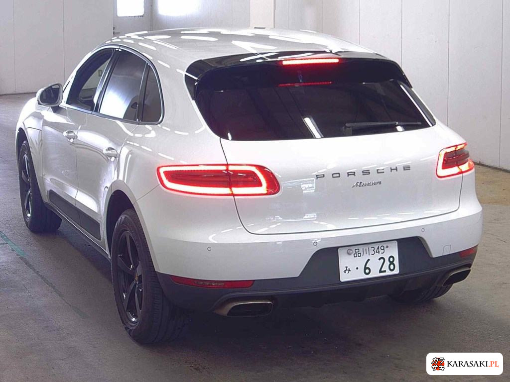 2016 Porsche Macan 4WD 2