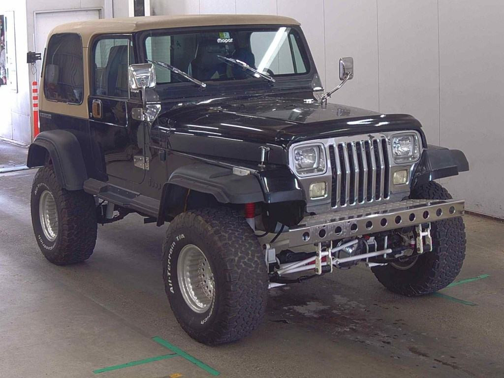 Chrysler Jeep Jeep Wrangler 1990 z aukcji japońskiej