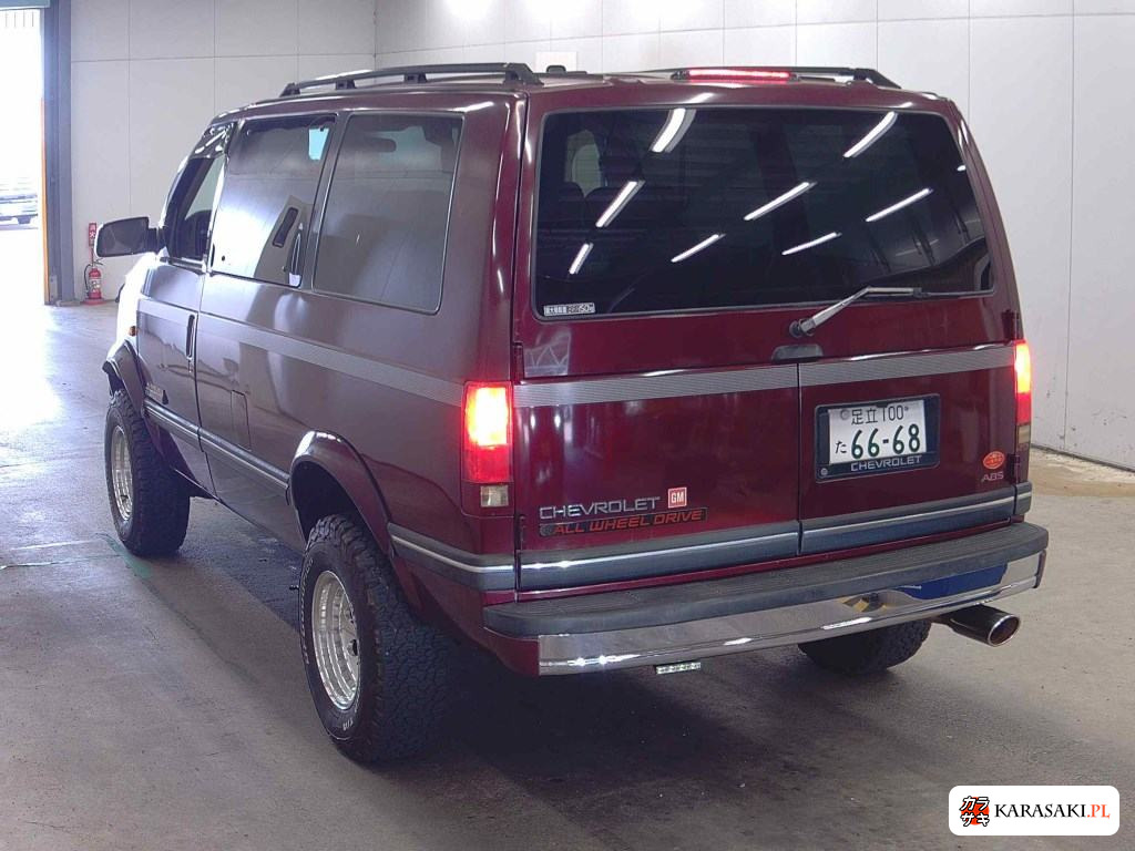 1994 Chevrolet Astro 4WD LT 2