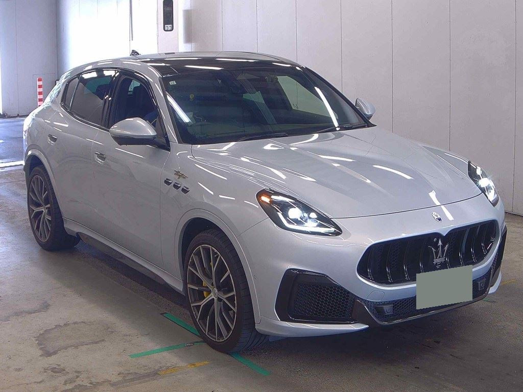 Maserati Grecale 2023 z aukcji japońskiej