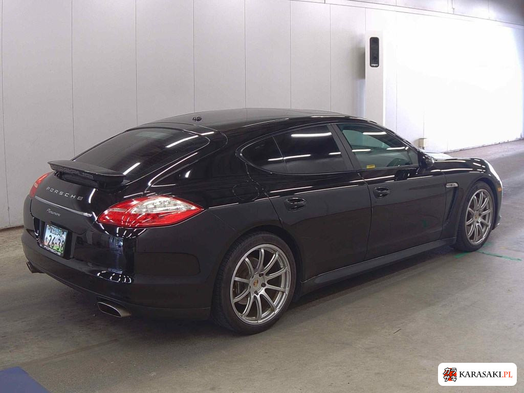 2013 Porsche Panamera 5D Base Grade 4