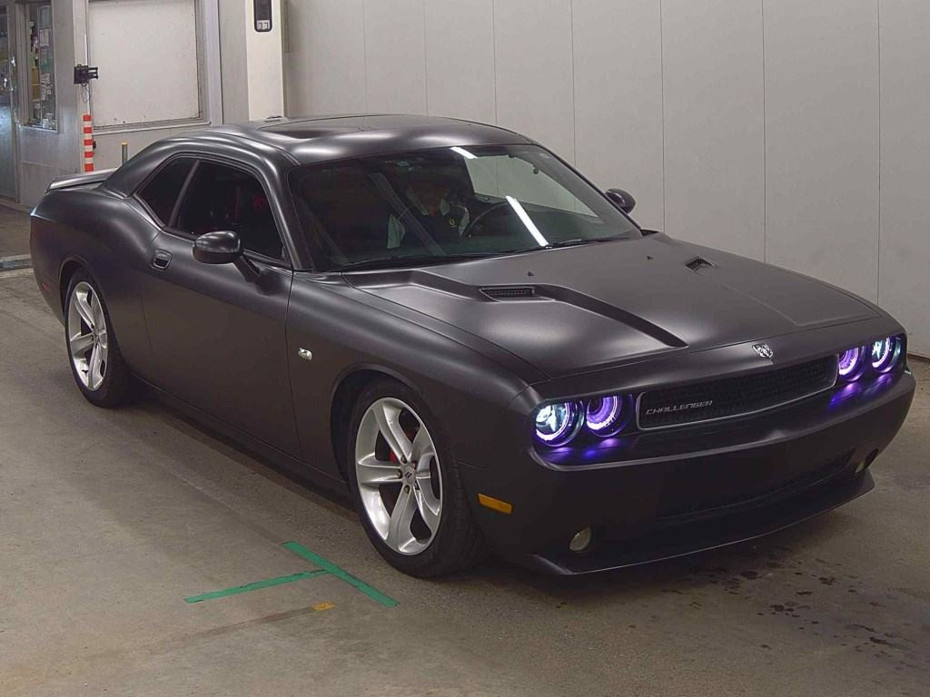 Dodge Challenger 2010 z aukcji japońskiej