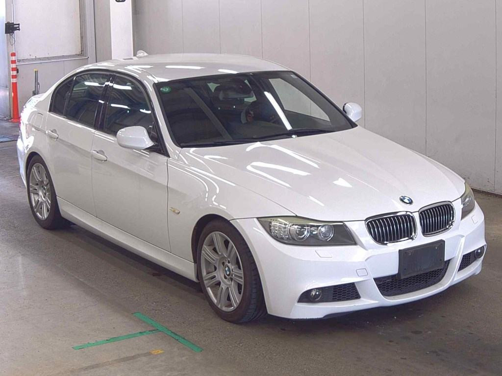 BMW 3 Series 2011 z aukcji japońskiej