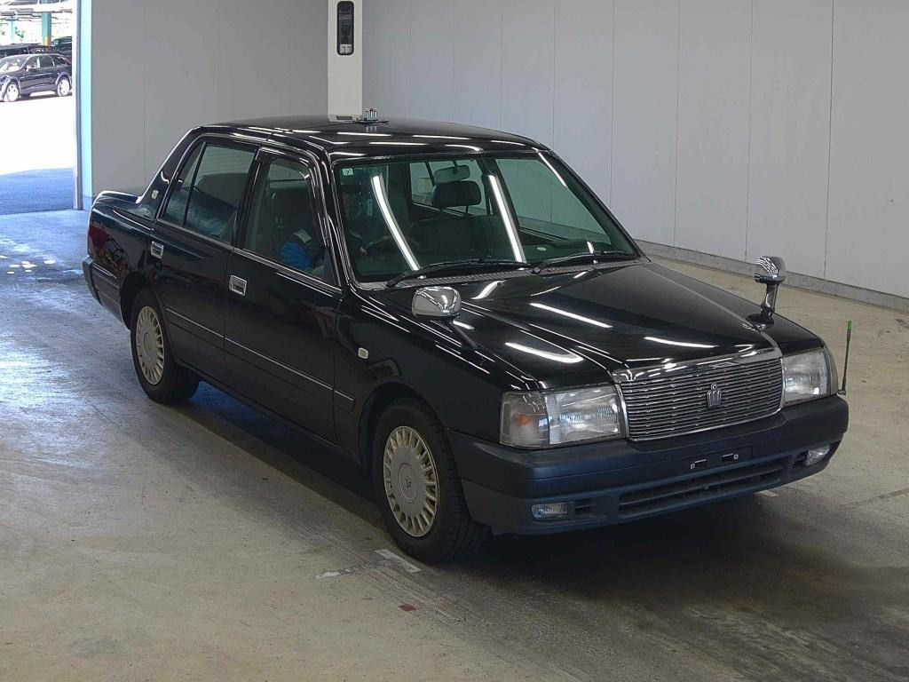 Toyota Crown Comfort 2009 z aukcji japońskiej