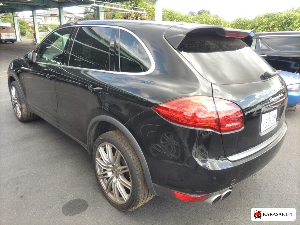 2012 Porsche Cayenne 4WD Turbo 2