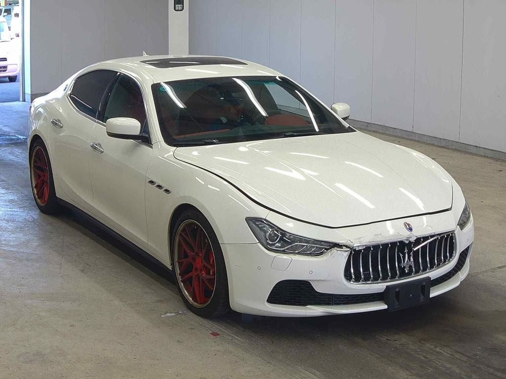 Maserati MG30AA 2015 z aukcji japońskiej