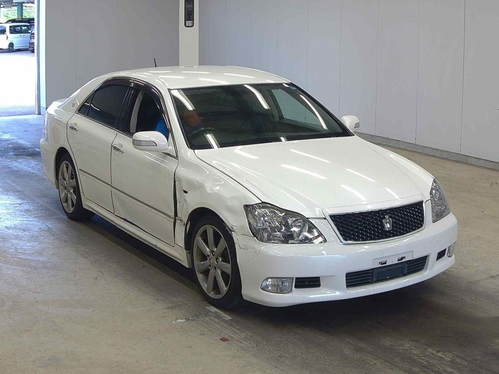 Toyota Crown 2007 z aukcji japońskiej