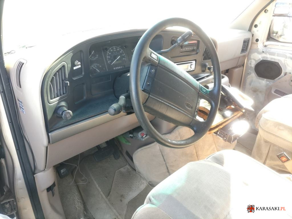 1999 Ford Econoline 5