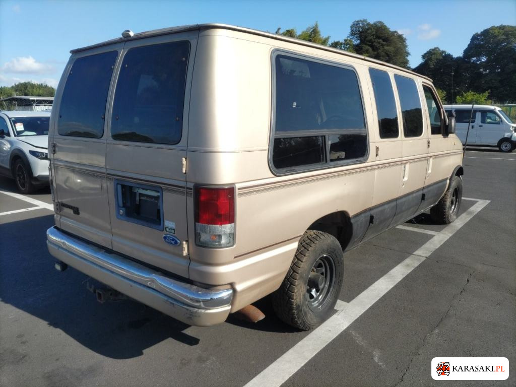 1999 Ford Econoline 4