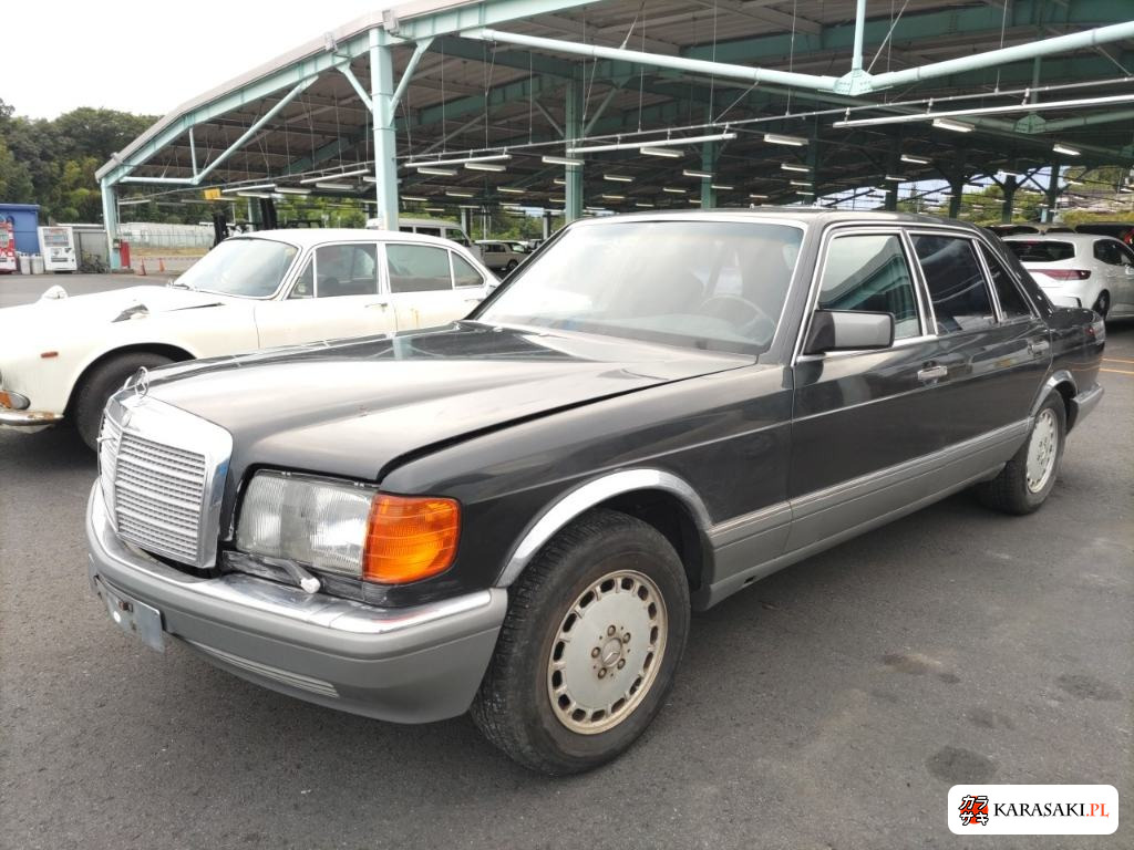 1987 Mercedes-Benz S-Class 4D 560SEL 3
