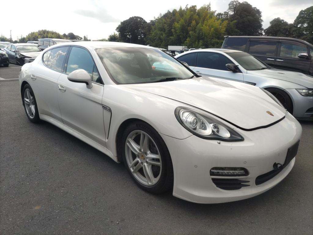 Porsche Panamera 2011 z aukcji japońskiej
