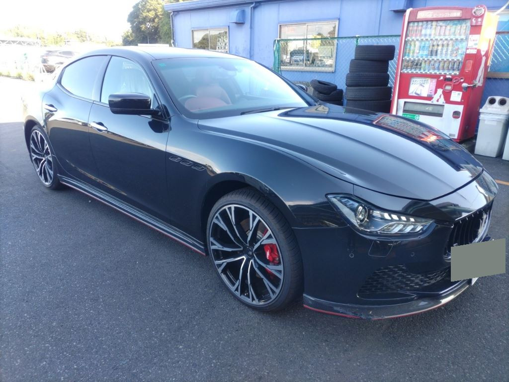 Maserati Ghibli 2015 z aukcji japońskiej