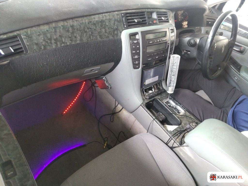 2005 Toyota Crown 4D Royal Saloon 5