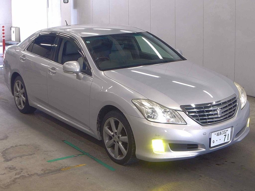 Toyota Crown 2008 z aukcji japońskiej