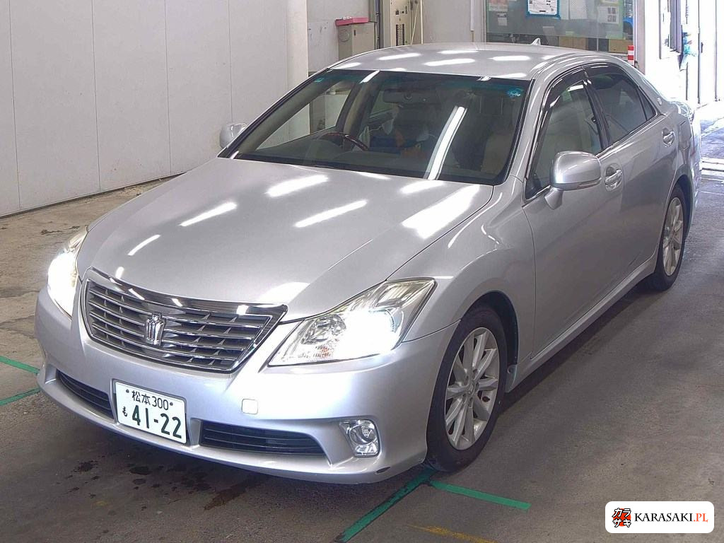2011 Toyota Crown 4D Royal Saloon G 3