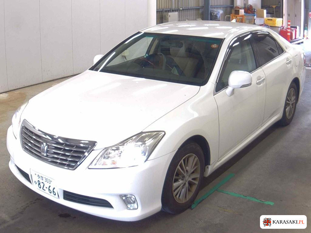 2010 Toyota Crown 4D Royal Saloon 3