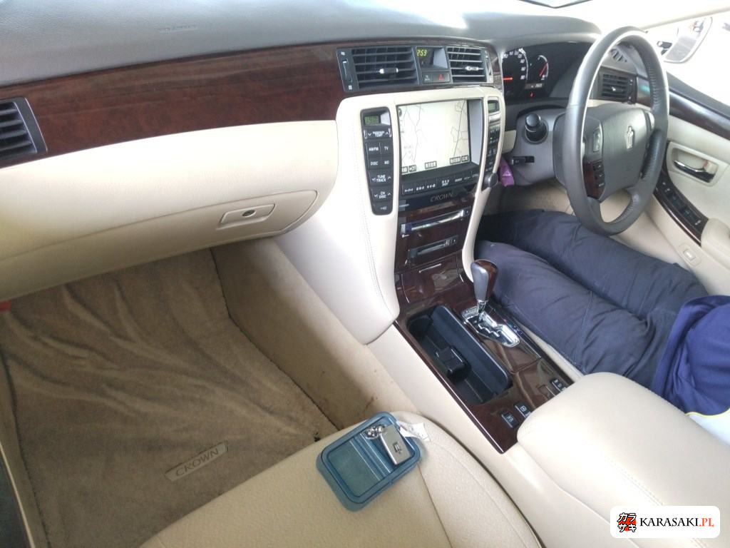 2008 Toyota Crown 4D Royal Saloon Premium Edition 5