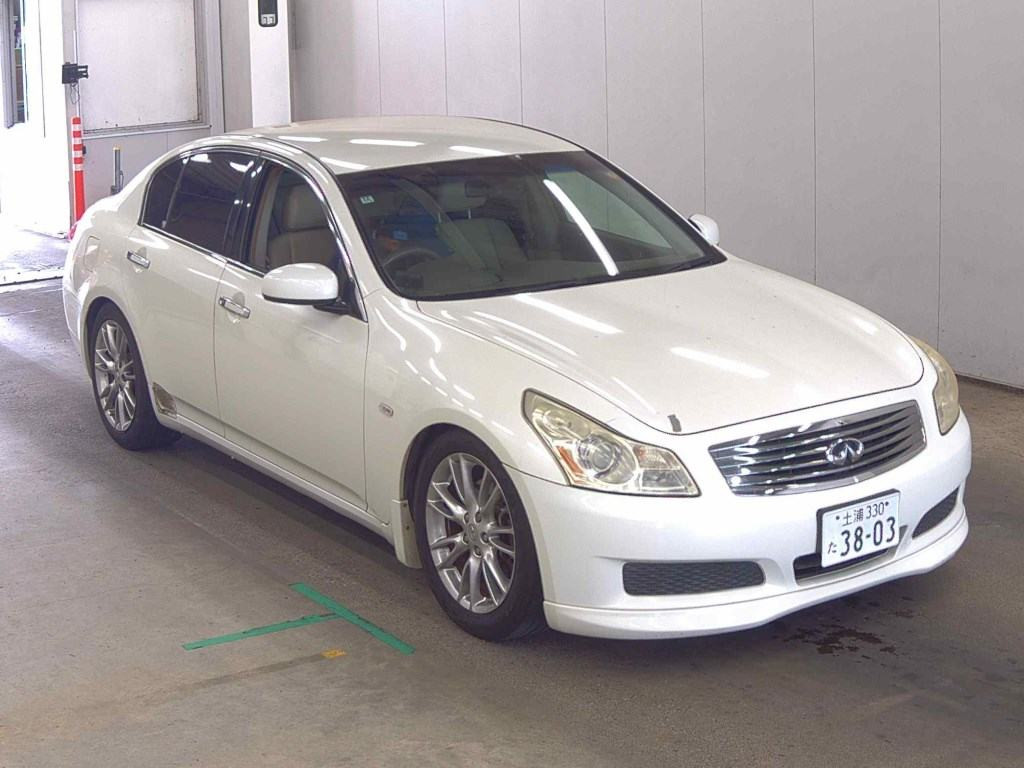 Nissan Skyline 2006 z aukcji japońskiej