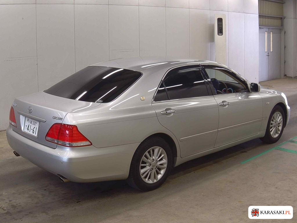 2004 Toyota Crown 4D Royal Saloon 4