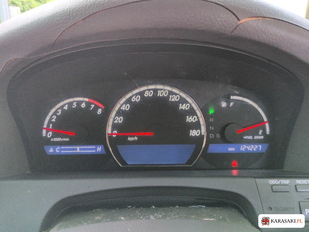 2004 Toyota Crown 4D Royal Saloon 6