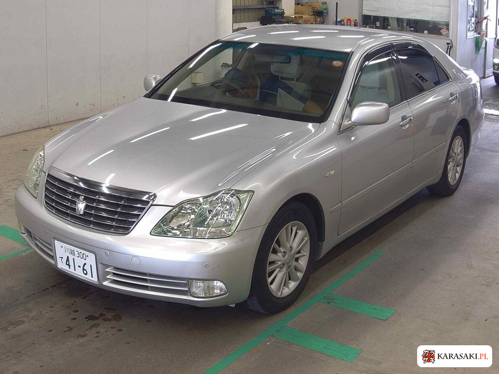 2004 Toyota Crown 4D Royal Saloon 3
