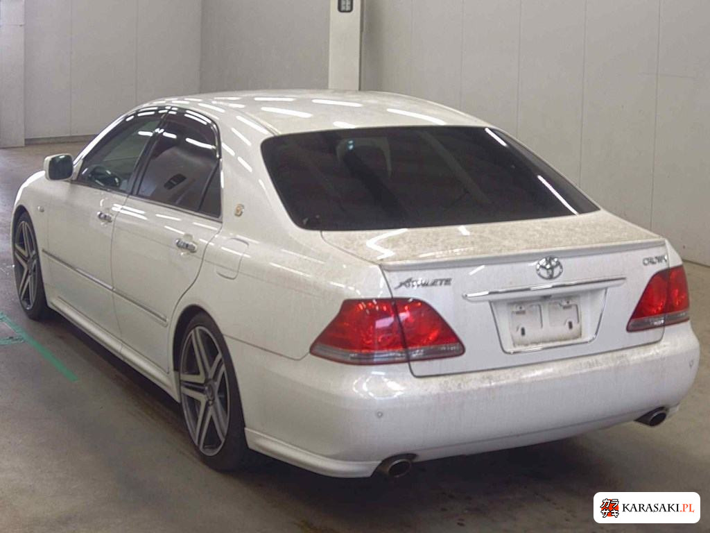2004 Toyota Crown 4D Athlete 2
