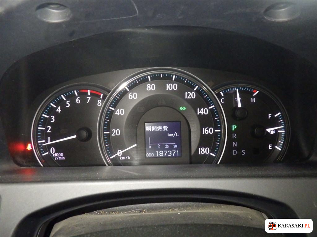 2011 Toyota Crown 4D 4WD Royal Saloon I-Four Special Package 6
