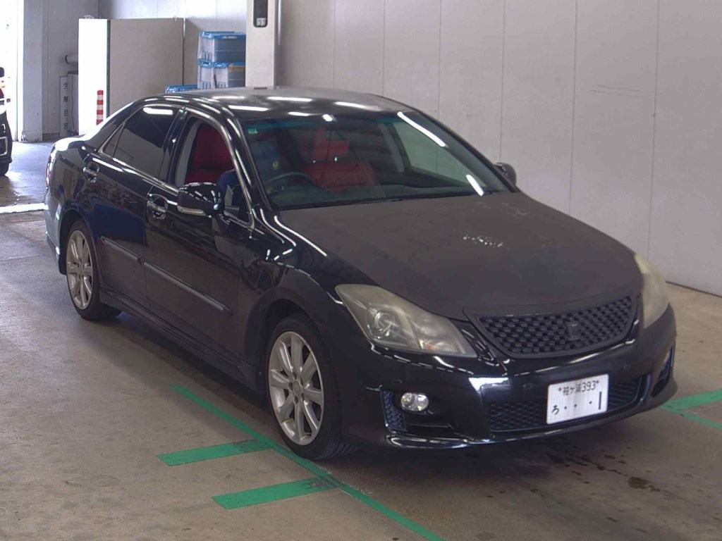 Toyota Crown 2009 z aukcji japońskiej