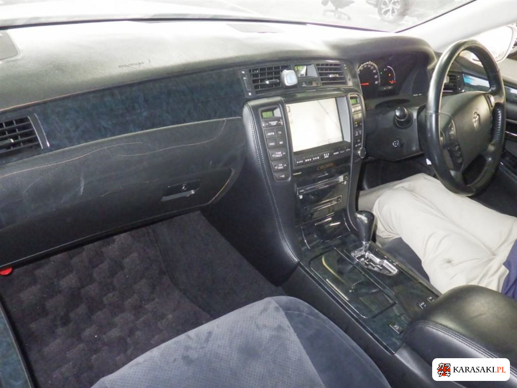 2005 Toyota Crown 4D Athlete 5