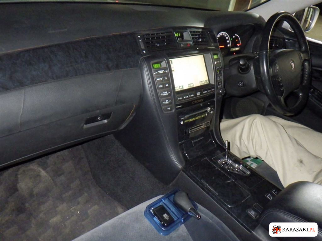 2005 Toyota Crown 4D Athlete 5