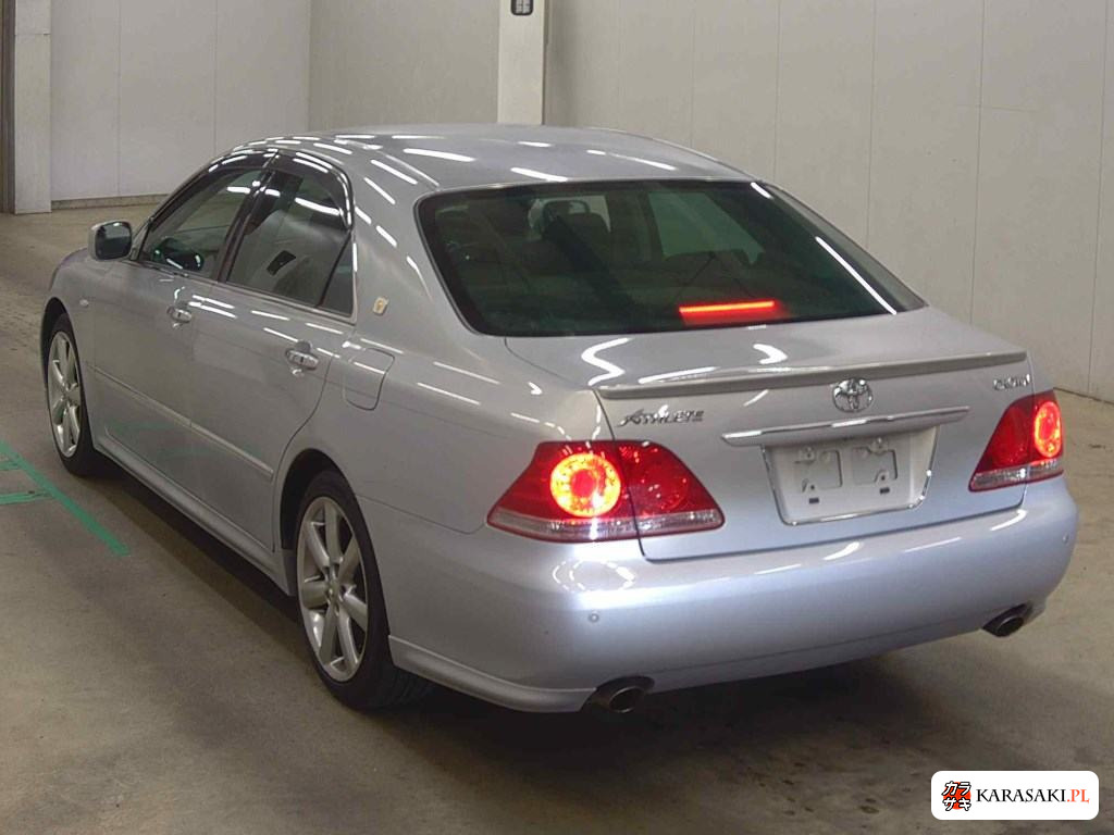 2005 Toyota Crown 4D Athlete 2