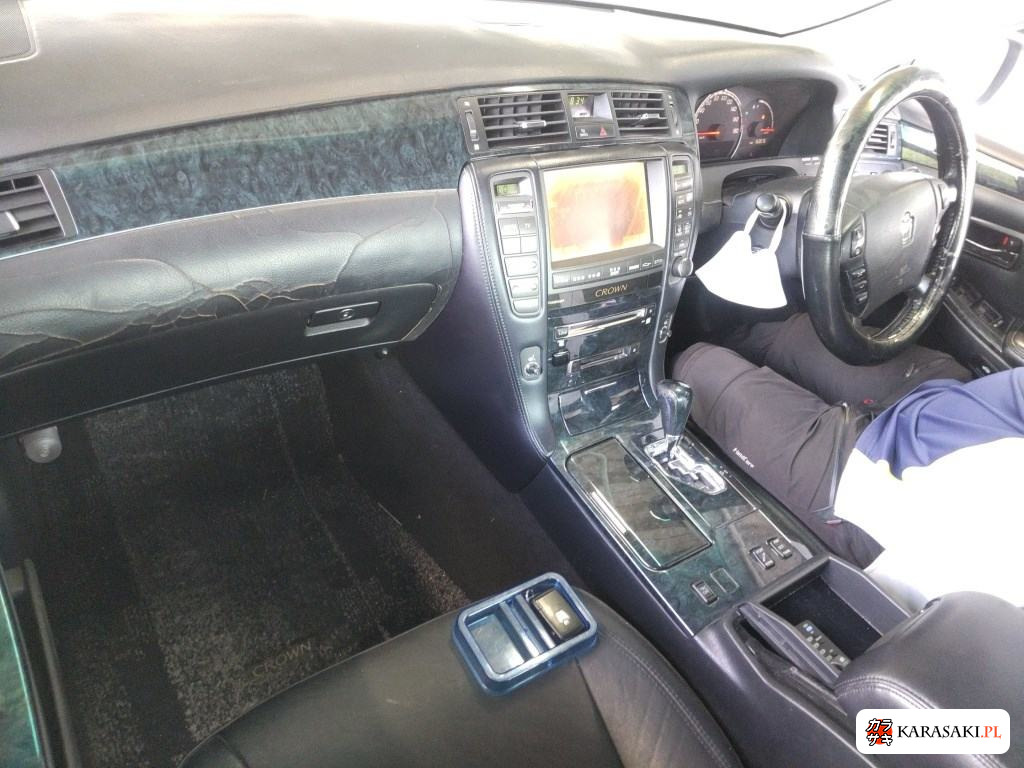 2004 Toyota Crown 4D Athlete 5