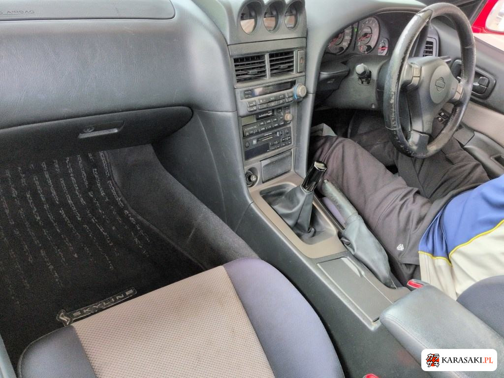 Nissan Skyline 1998 z aukcji japońskiej