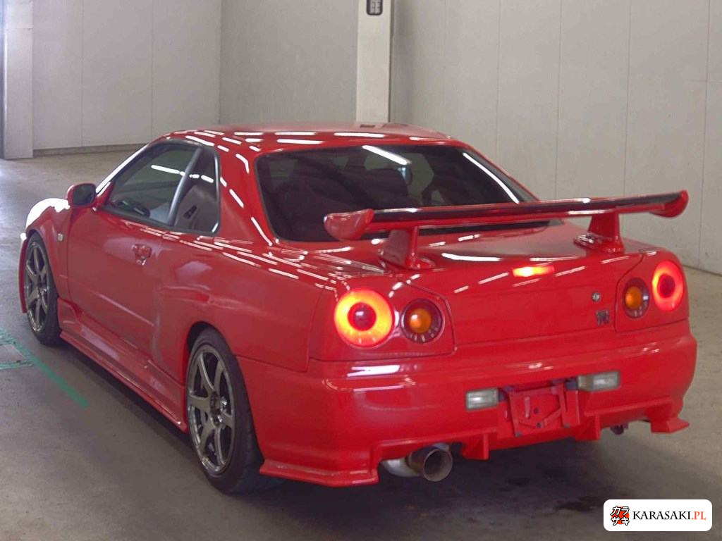 Nissan Skyline 1998 z aukcji japońskiej