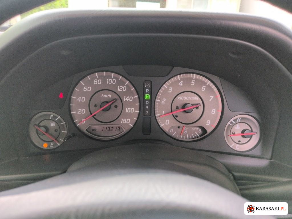 Nissan Skyline 1998 z aukcji japońskiej