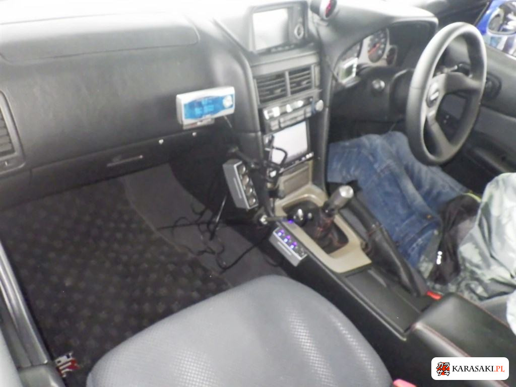 Nissan Skyline 1999 z aukcji japońskiej
